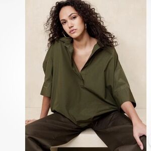 Banana Republic olive green popover cotton blouse